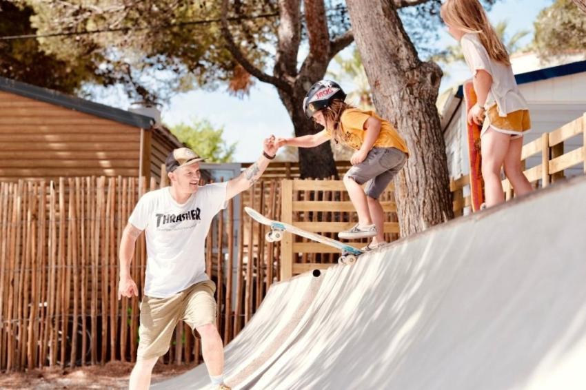 Holacamp Sitges Fun Hotell Eksteriør bilde